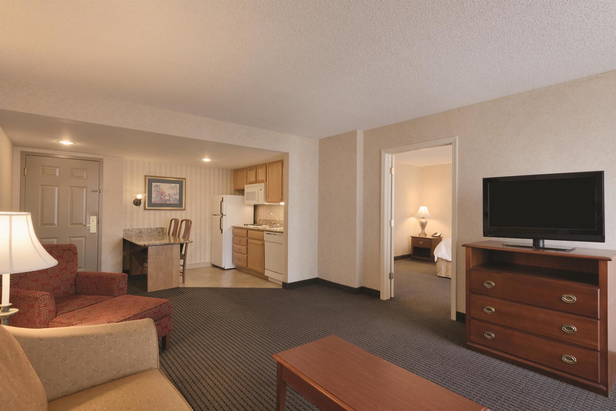 Hampton Inn & Suites Country Club Plaza Канзас Сити Екстериор снимка